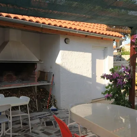 8400b Apartment *